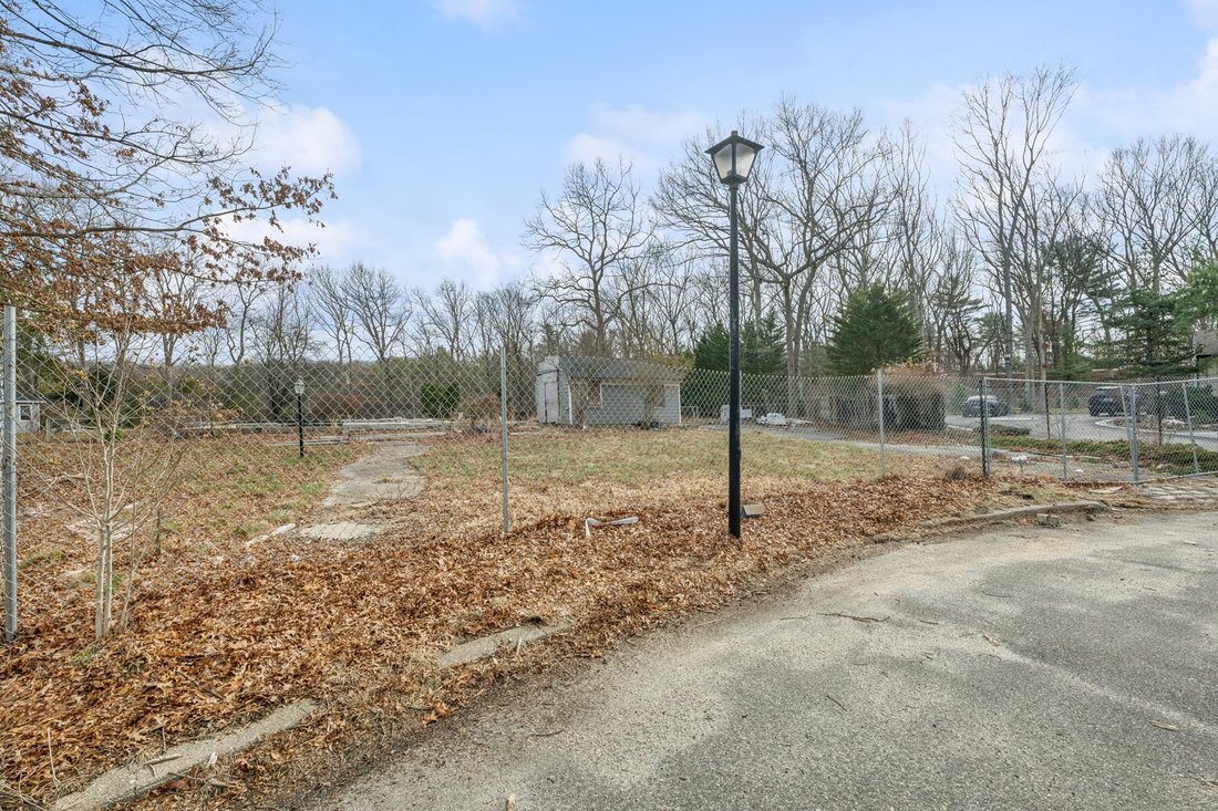 Land in Huntington Station, New York, United States 1 - 15418388