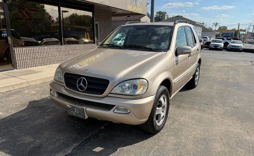 2002 Mercedes-Benz M-Class ML 320 Sport Utility 4D in Gladstone, MO, United States 1