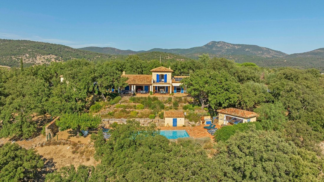House in Le Plan-de-la-Tour, Provence-Alpes-Côte d'Azur, France 2 - 16306157