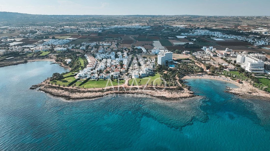 Villa in Paralimni, Famagusta, Cyprus 1 - 16296085