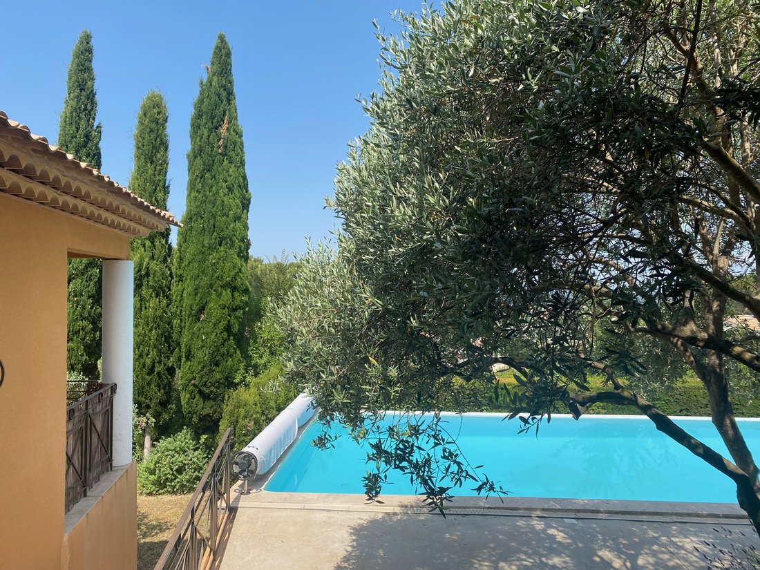 Villa in Secteur Ouest, Pernes-les-Fontaines, France 2 - 16297494