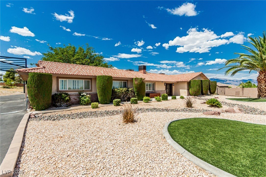 House in Las Vegas, Nevada, United States 1 - 16300943