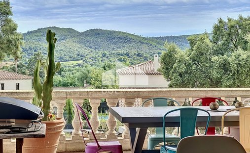 Apartment in Nord Est, Bormes-les-Mimosas, France 1