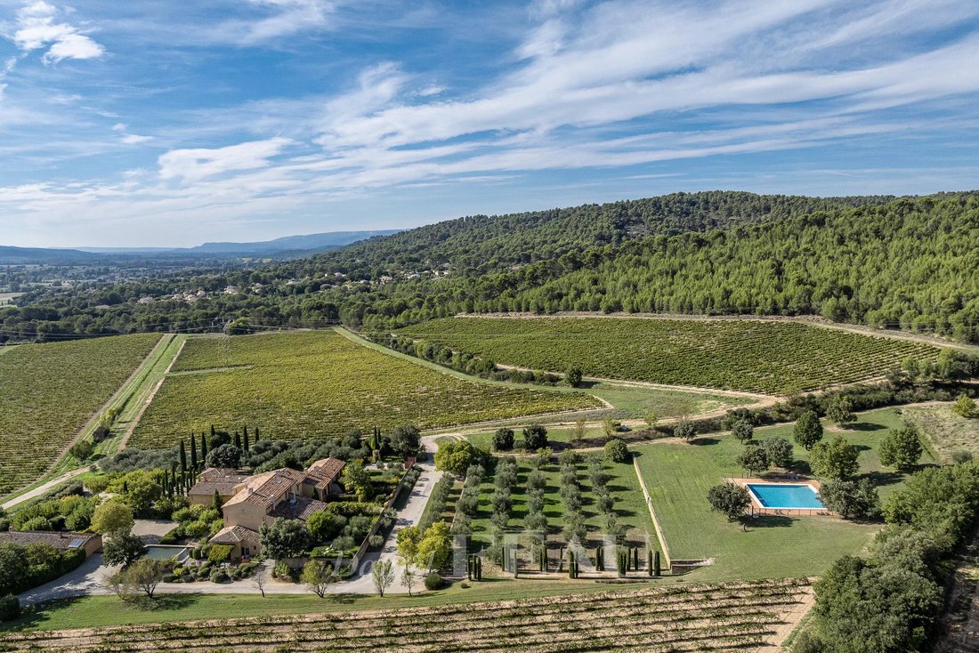 House in Pertuis, Provence-Alpes-Côte d'Azur, France 3 - 16141345