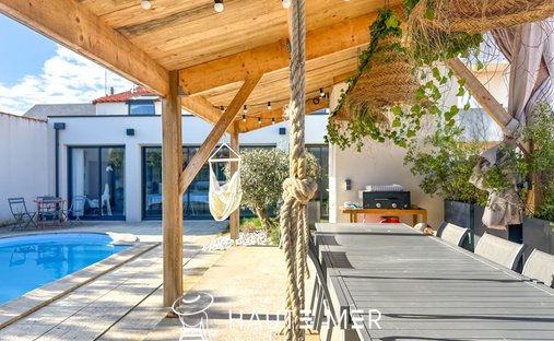 House in La Foire Aux Chats, Les Sables-d'Olonne, France 1