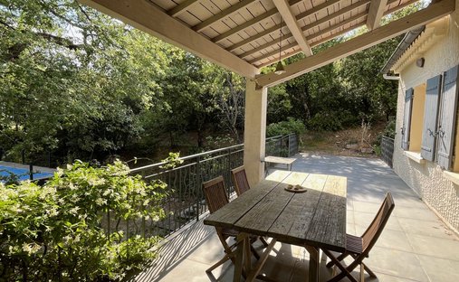 Villa in Flassan, Provence-Alpes-Côte d'Azur, France 1