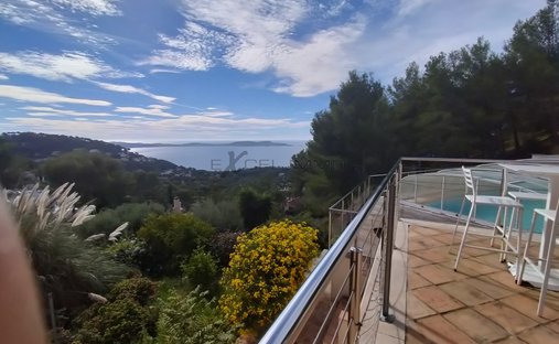House in Centre Ville, Carqueiranne, France 1