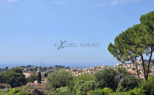 Villa in Centre Ville, Carqueiranne, France 1