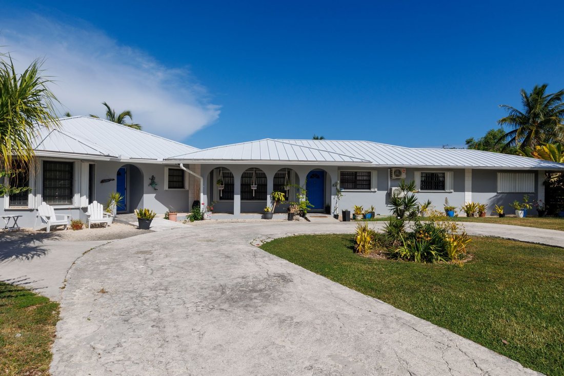 House in Freeport, Freeport, The Bahamas 1 - 16307080