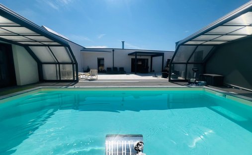House in Olonne-sur-Mer, Les Sables-d'Olonne, France 1