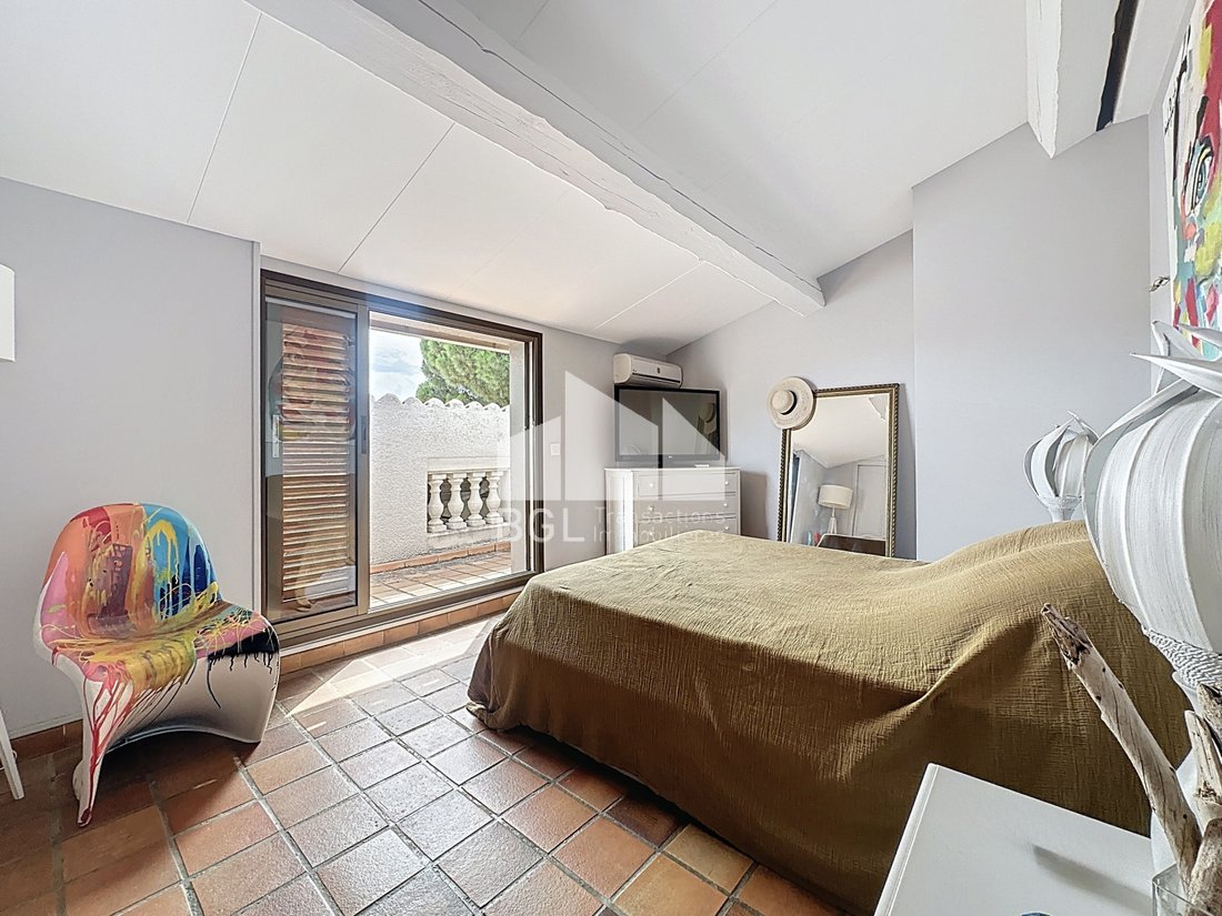 Apartment in Nord Est, Bormes-les-Mimosas, France 4 - 16297572