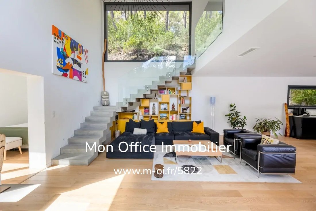 House in Saint-Marc-Jaumegarde, Provence-Alpes-Côte d'Azur, France 5 - 16300079