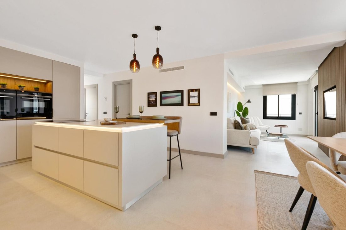 Penthouse in San Pedro de Alcantara, Andalusia, Spain 3 - 16297916