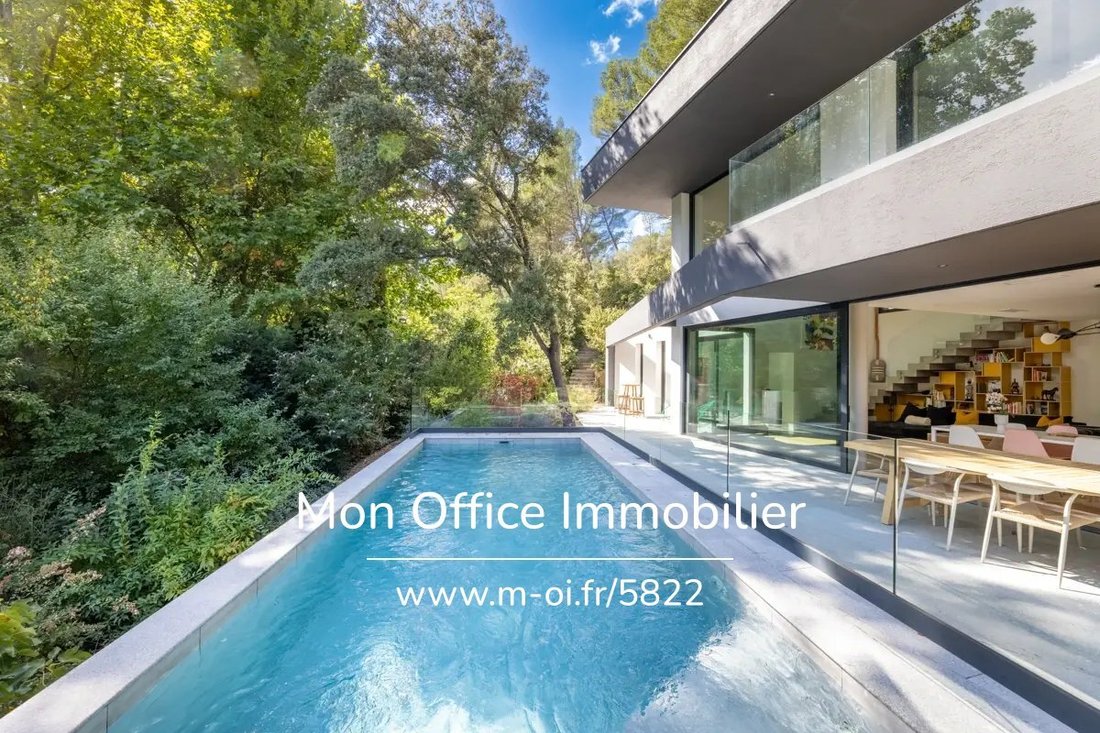 House in Saint-Marc-Jaumegarde, Provence-Alpes-Côte d'Azur, France 1 - 16300079