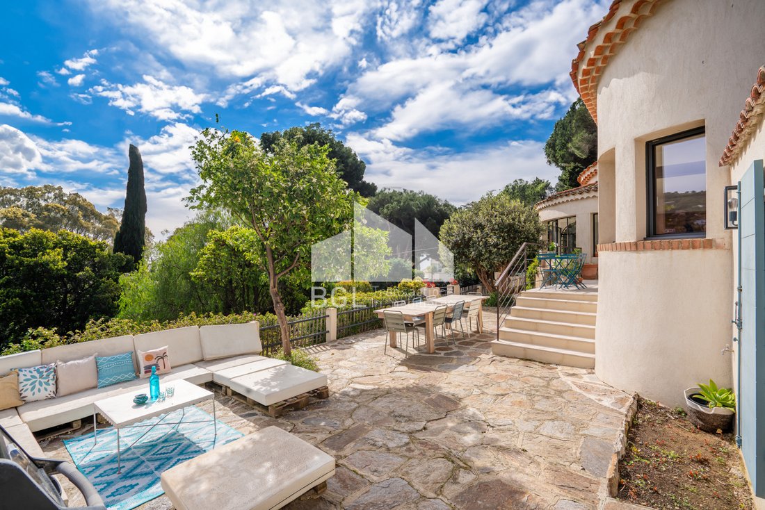 House in Le Lavandou, Provence-Alpes-Côte d'Azur, France 2 - 16297246