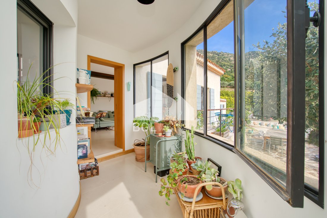 House in Le Lavandou, Provence-Alpes-Côte d'Azur, France 4 - 16297246