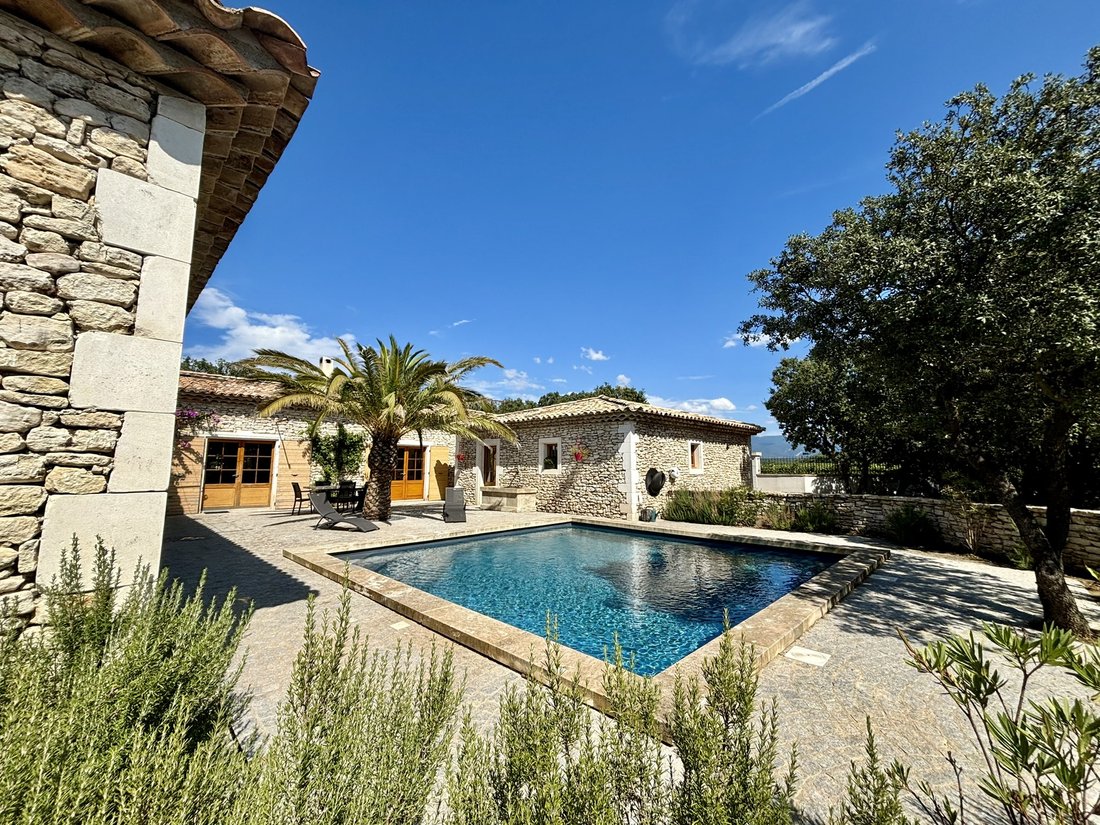 Casa en Grignan, Auvernia-Ródano-Alpes, Francia 3 - 16296384