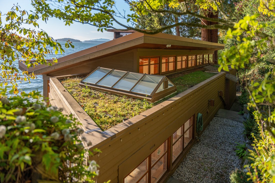 House in Sechelt, British Columbia, Canada 3 - 16298918