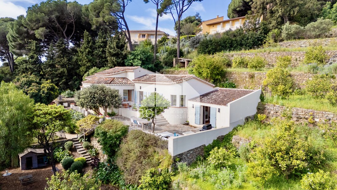 House in Le Lavandou, Provence-Alpes-Côte d'Azur, France 1 - 16297246