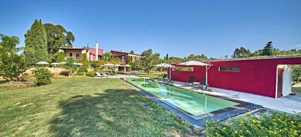 Villa in La Londe-les-Maures, Provence-Alpes-Côte d'Azur, France 2 - 16296929