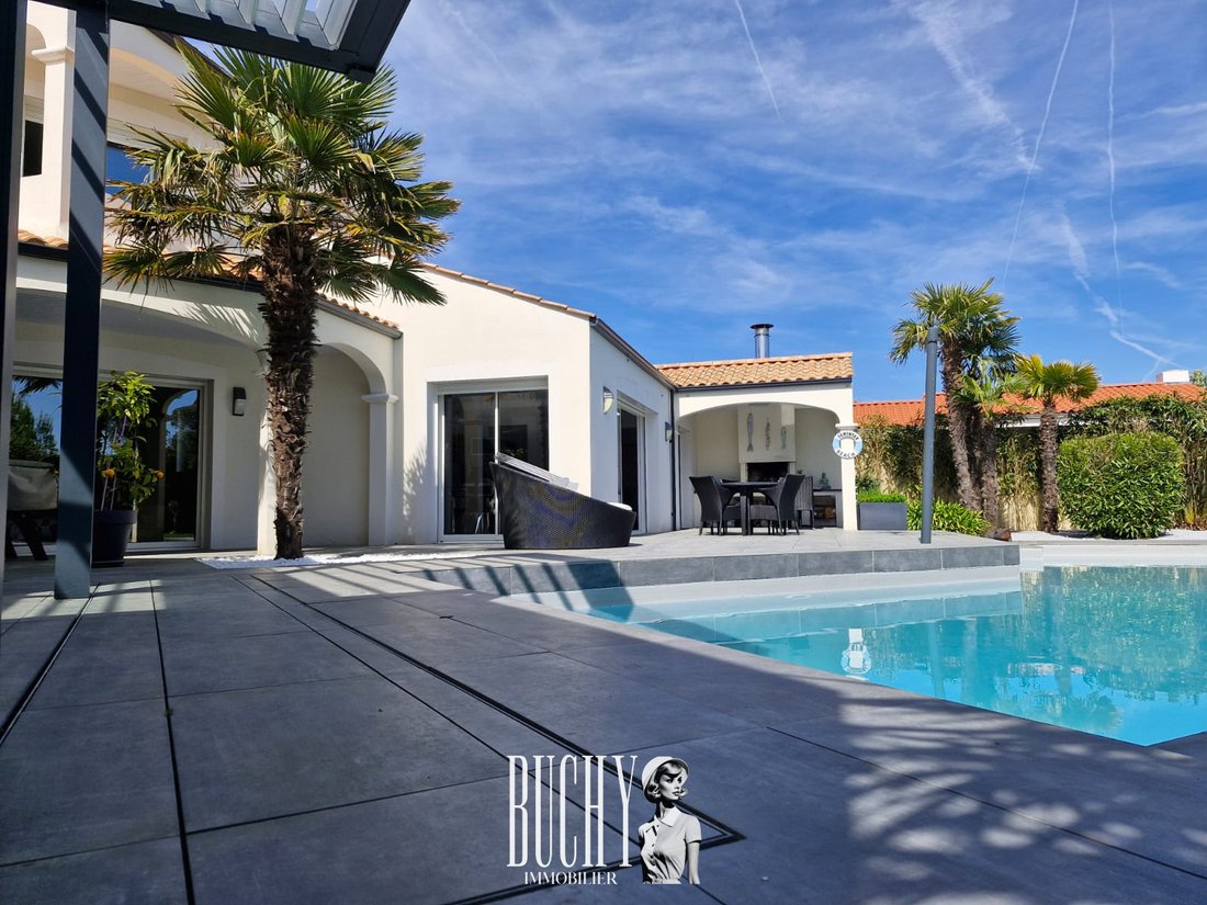 House in Olonne-sur-Mer, Les Sables-d'Olonne, France 2 - 16297426