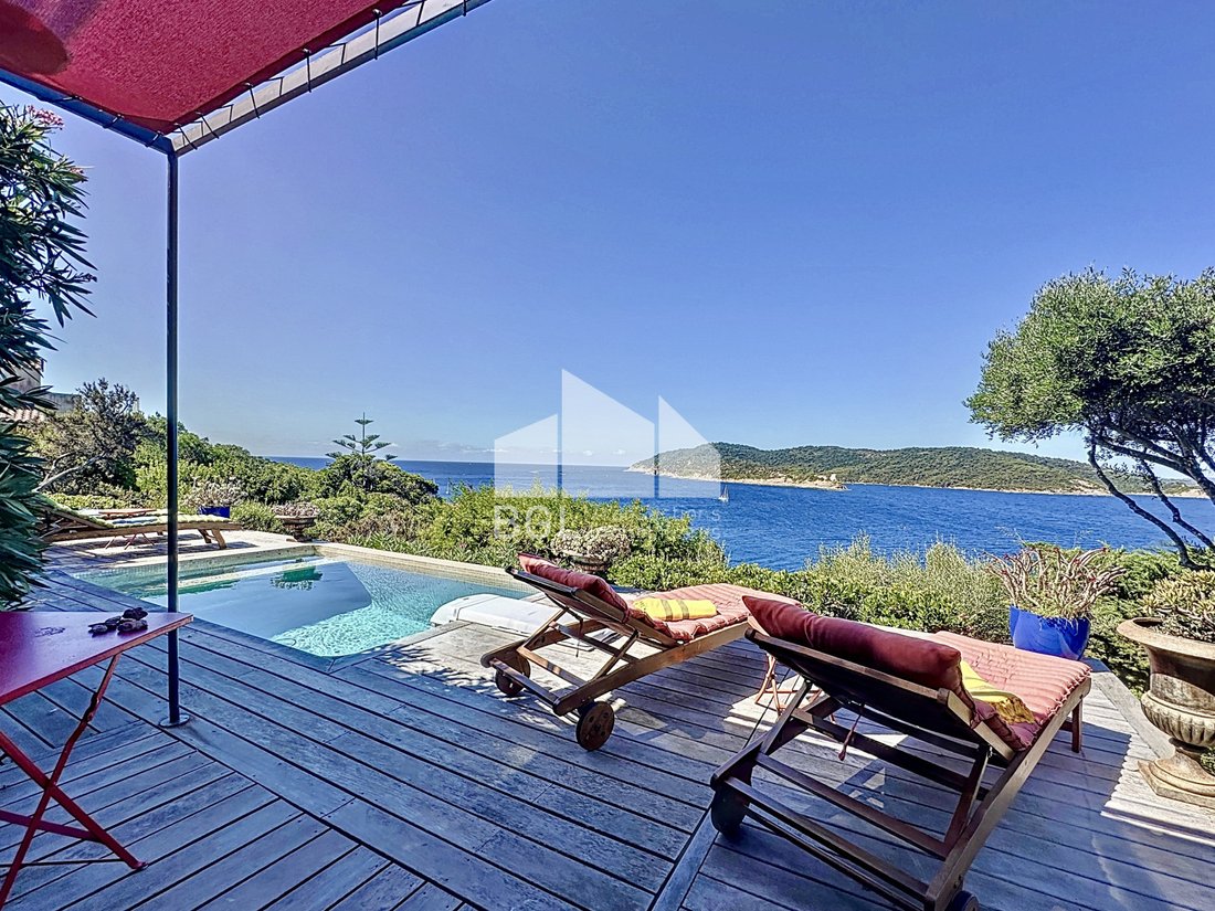 House in Hyeres, Provence-Alpes-Côte d'Azur, France 4 - 16296575