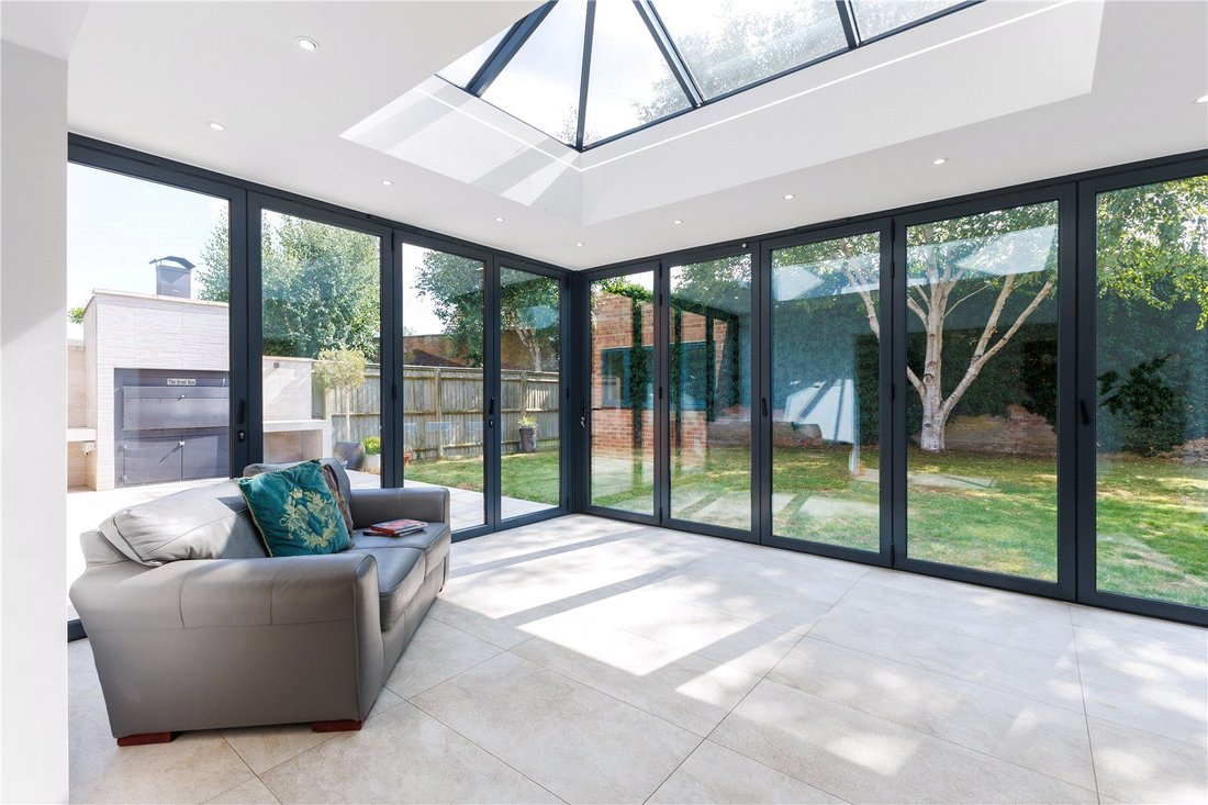House in Brackley, England 2 - 16296137