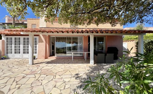 Villa in Les Issambres, Roquebrune-sur-Argens, France 1