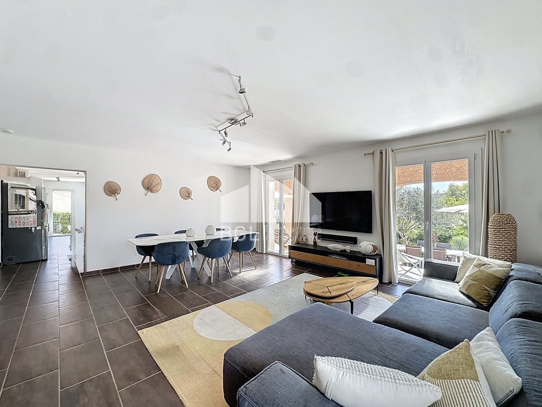 House in Nord Est, Bormes-les-Mimosas, France 3 - 16297680
