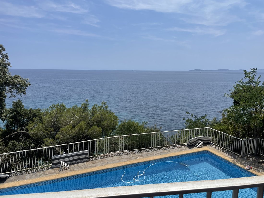 Estate in La Croix-Valmer, Provence-Alpes-Côte d'Azur, France 5 - 16296830