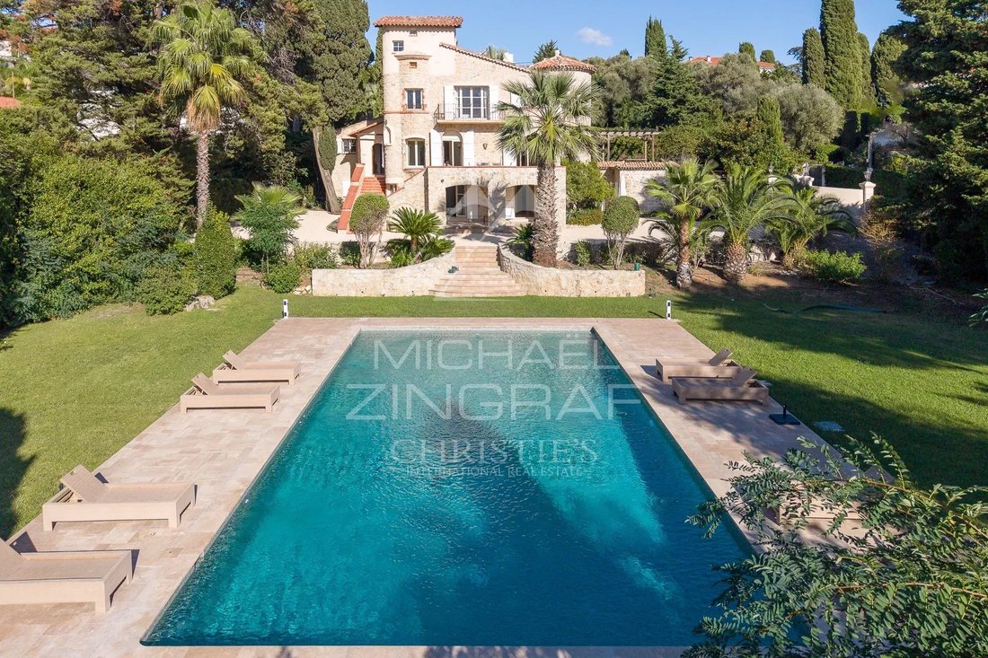 Villa in Antibes, Provence-Alpes-Côte d'Azur, France 2 - 16225414