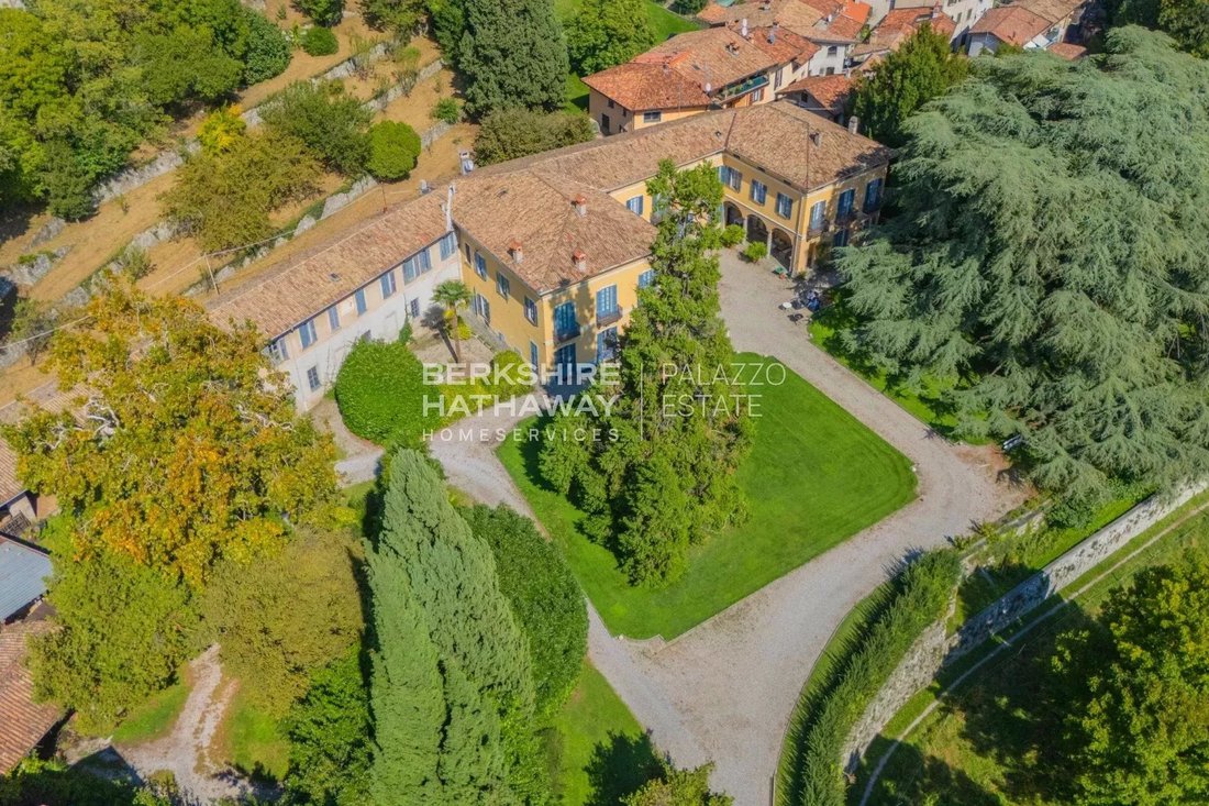 Villa in Proserpio, Lombardy, Italy 4 - 16301182