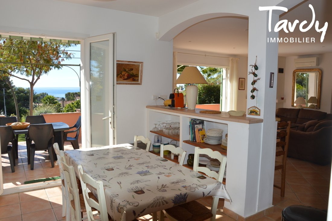 Villa in Bandol, Provence-Alpes-Côte d'Azur, France 5 - 16301513