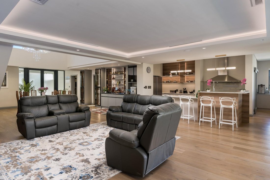 House in Paarl, Western Cape, South Africa 5 - 16300154