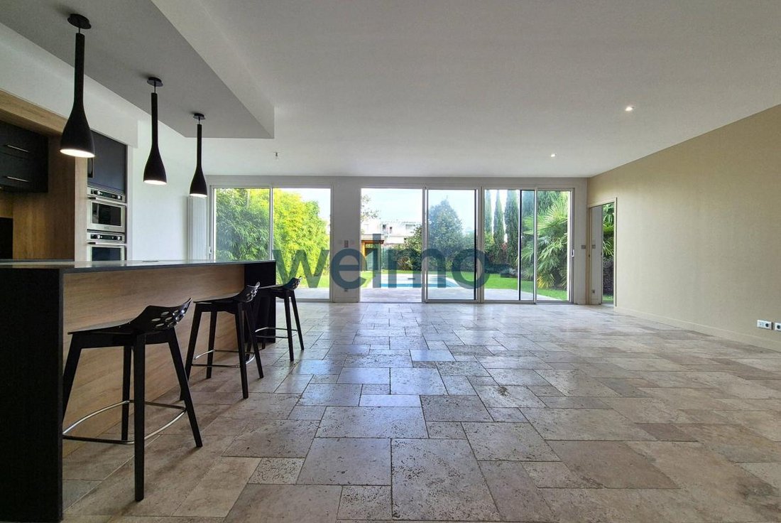 House in Saint Jean-Belcier-Carle Vernet-Albert 1er, Bordeaux, France 2 - 16300177