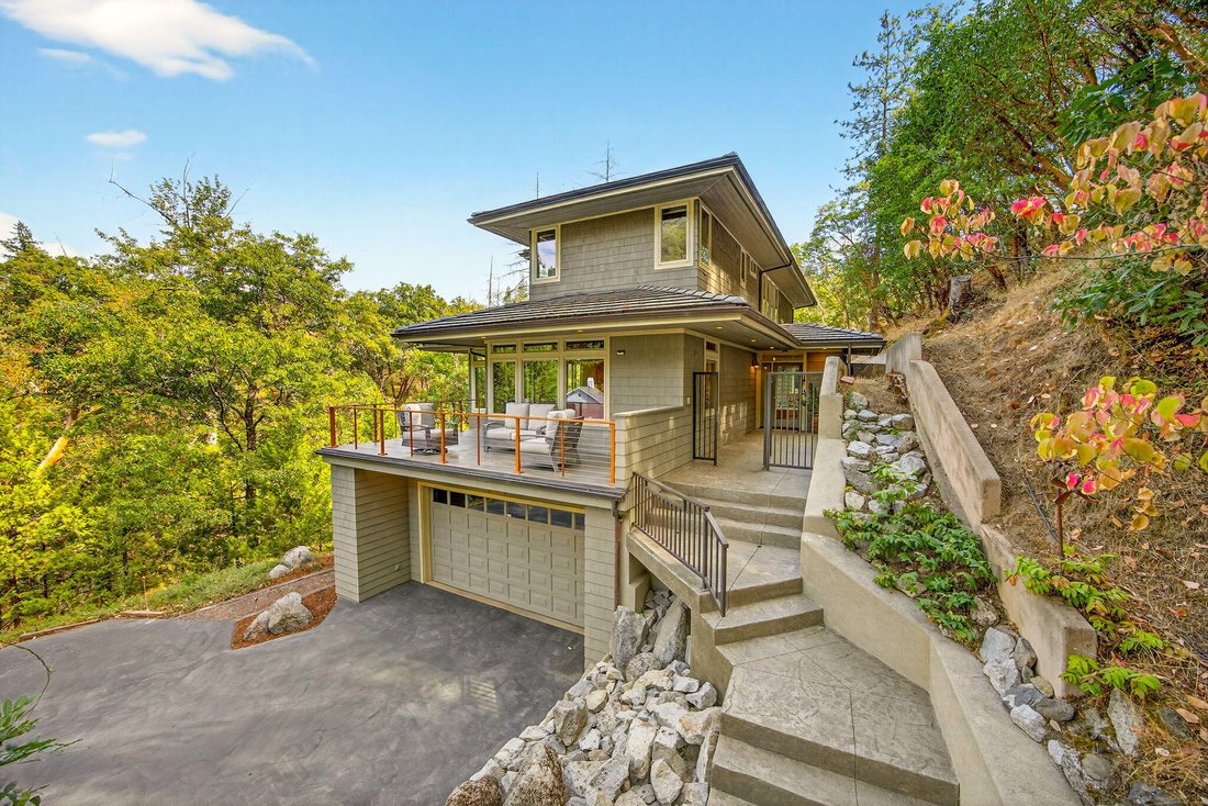 House in Ashland, Oregon, United States 3 - 16306481
