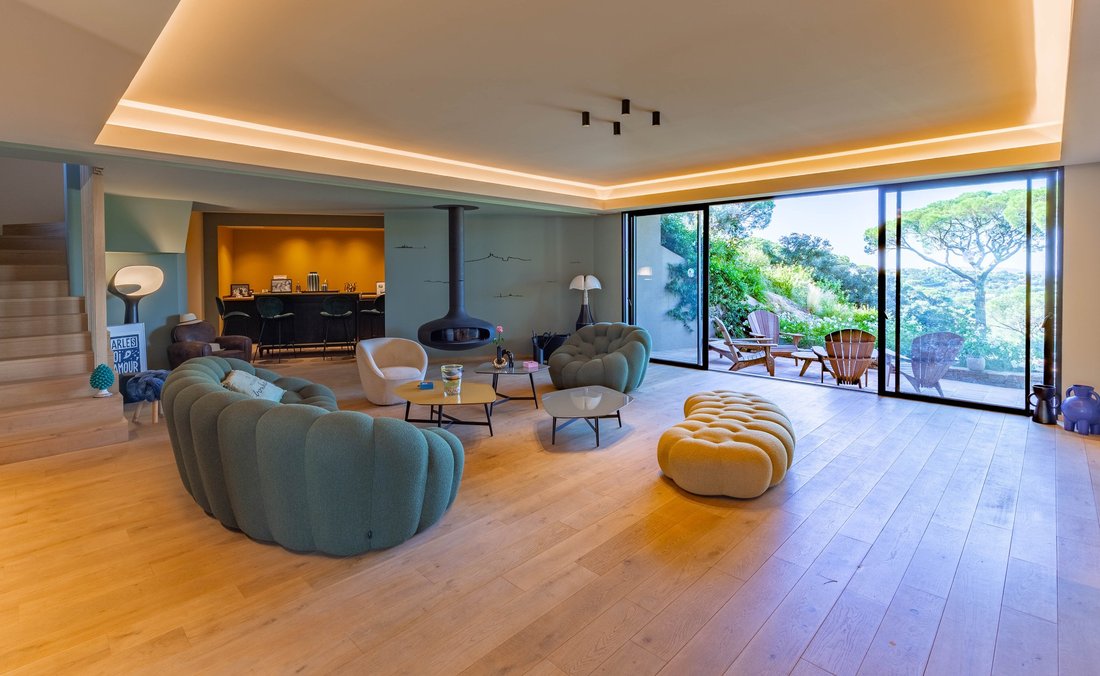 Villa in La Croix-Valmer, Provence-Alpes-Côte d'Azur, France 3 - 16297160