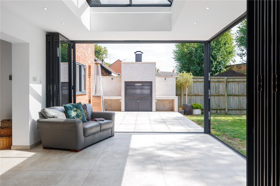 House in Brackley, England 4 - 16296137