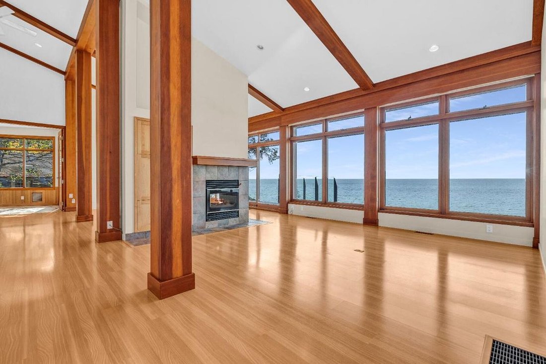 House in Sechelt, British Columbia, Canada 5 - 16298918