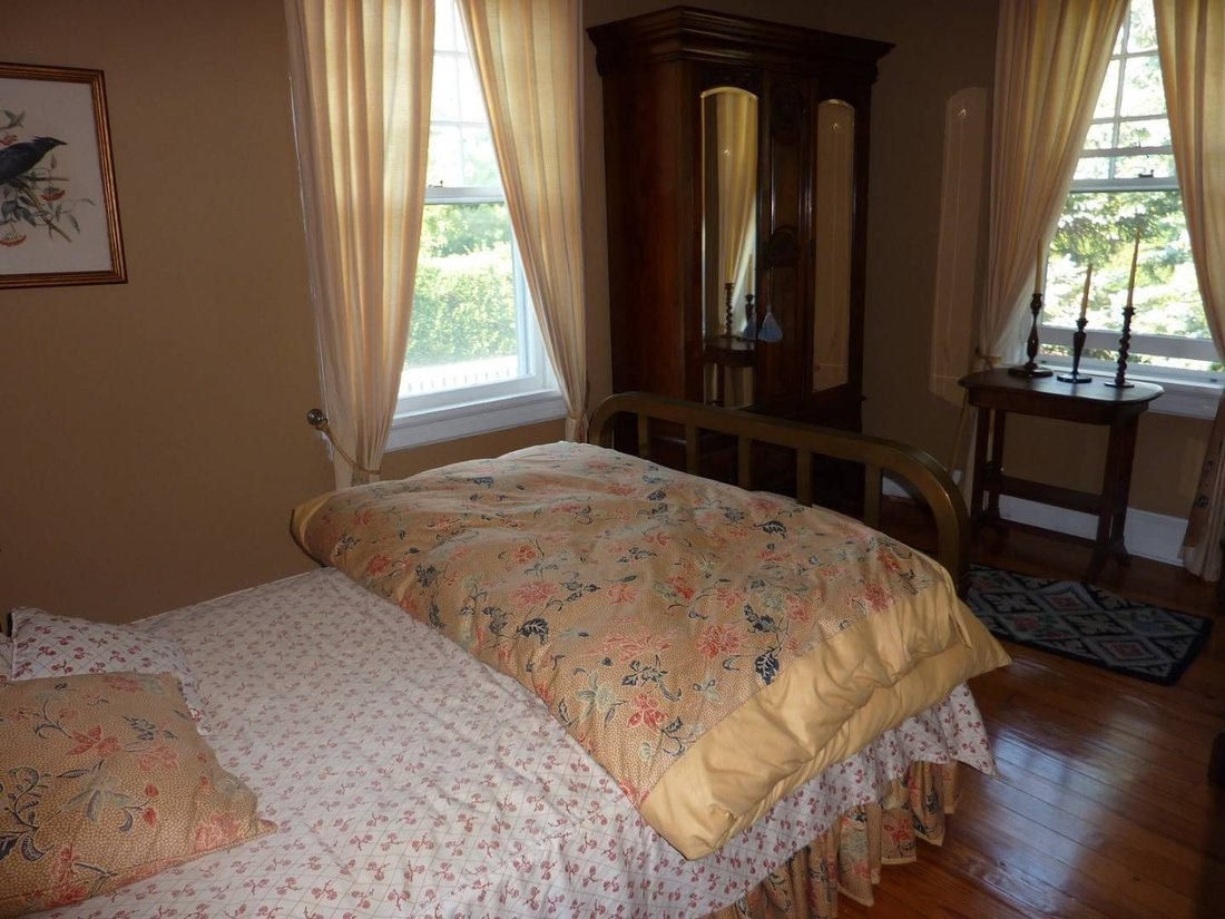 Southampton, New York, United States 4 - 16306090