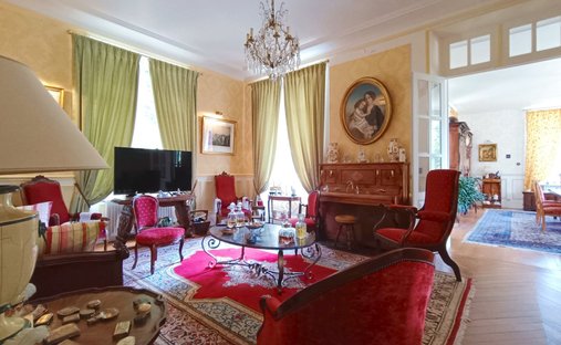 Sale Manor 735 M² 17 Rooms