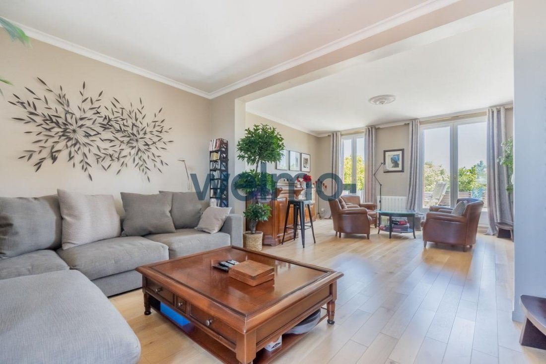 Apartment in Les Pavillons-sous-Bois, Ile-de-France, France 3 - 16300170