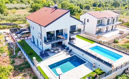 House in Malinska, Primorje-Gorski Kotar County, Croatia 1