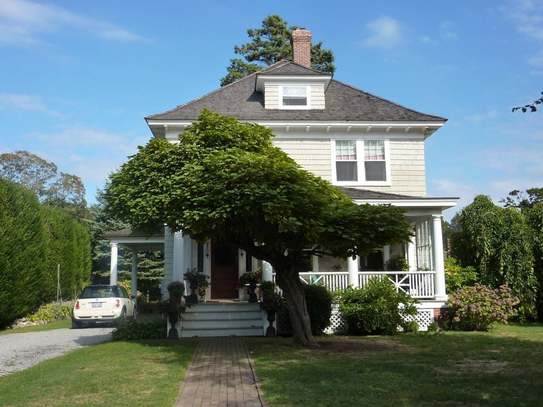 Southampton, New York, United States 2 - 16306090