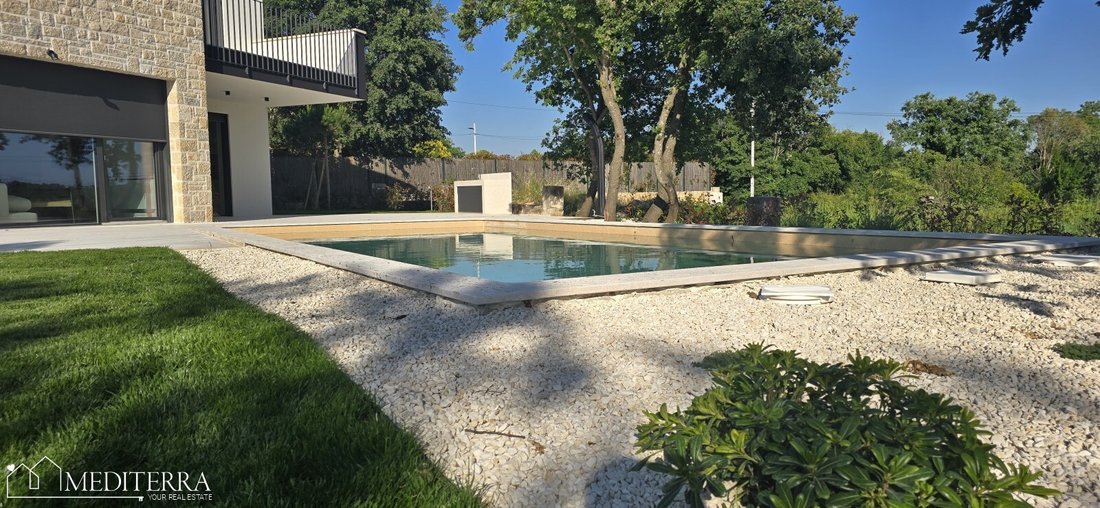 Villa in Sveti Lovrec Pazenaticki, Istria County, Croatia 3 - 16299955