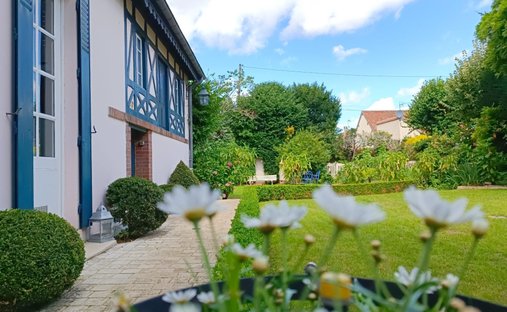 Sale Manor 735 M² 17 Rooms