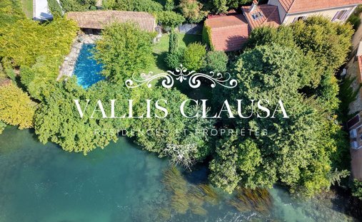 House in Nevons-route d'Apt, L'Isle-sur-la-Sorgue, France 1