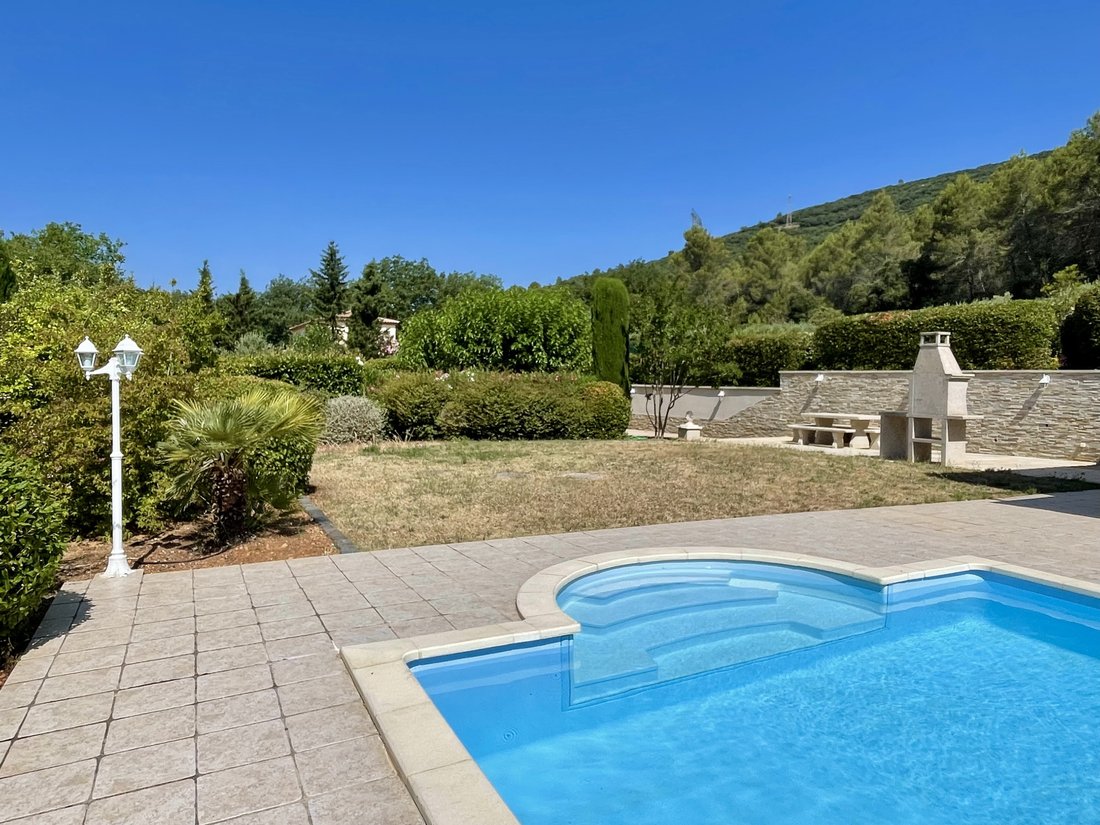 House in Besse-sur-Issole, Provence-Alpes-Côte d'Azur, France 4 - 16296502