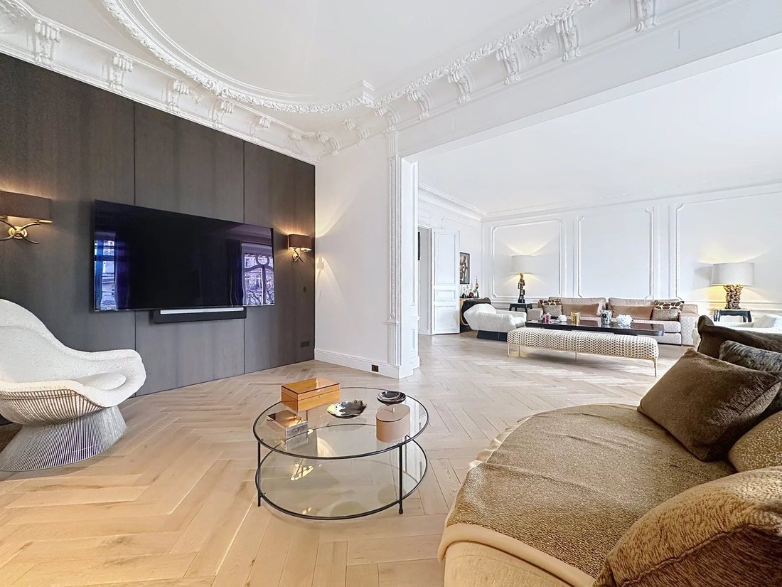 Apartment in Muette Nord, Paris 16e Arrondissement, Paris 2 - 16296903