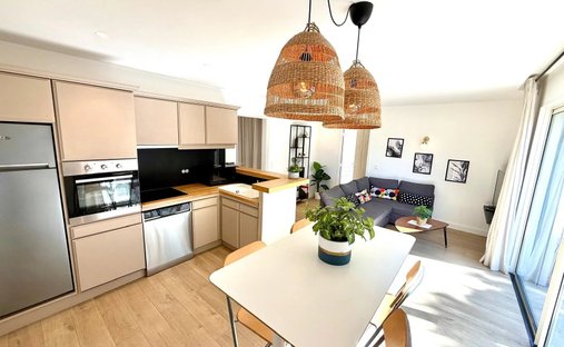 Apartamento en Ville-Les Saquedes-Le Bouillonnet, Sainte-Maxime, Francia 1